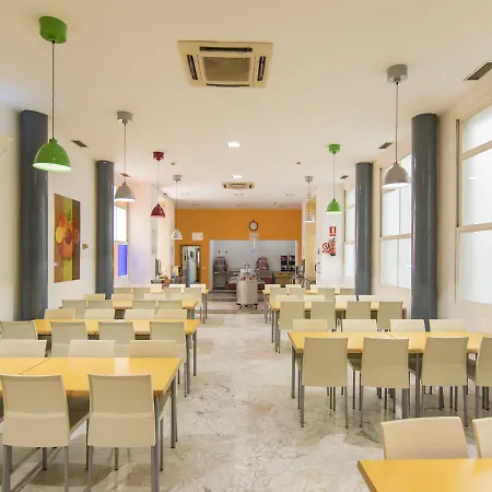 Inturjoven Hostel