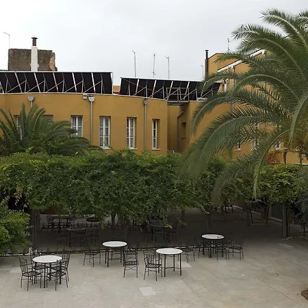 Inturjoven Hostel