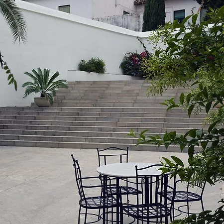 Inturjoven Hostel